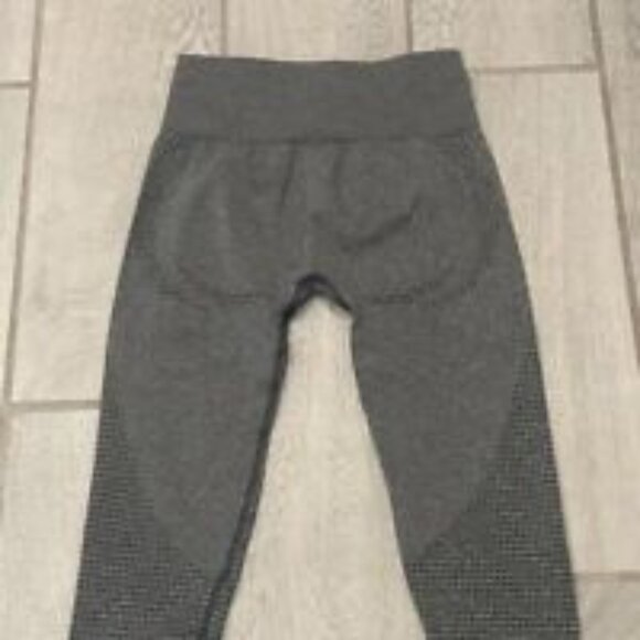 Gymshark Gray Leggings - Picture 5 of 13